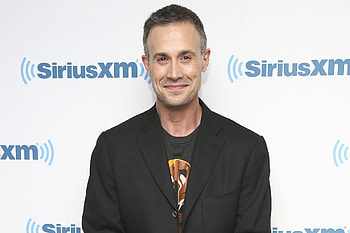 Freddie Prinze Jr., Jennifer Love Hewitt, Hollywood Couples, Teen Comedy HD wallpaper