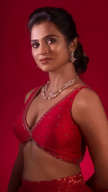 Ramya Pandian, tamil actress HD phone wallpaper