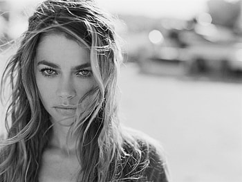 Richards, sexy, woman, nice, beauty HD wallpaper