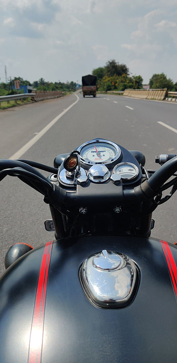 Royal Enfield, Bike HD phone wallpaper