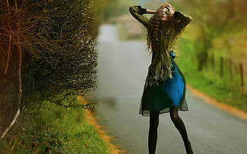 Peacock colors, agnieszka lorek, model, green, blue dress, peacock, girl, woman HD wallpaper