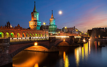Oberbaum Bridge Berlin, bridge, night graphy, oberbaum, water HD wallpaper