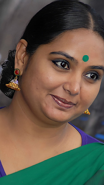 Shruthi, shruti, kannada actress HD phone wallpaper