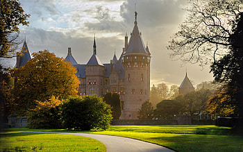 Amazing Castle View, trees, view, beautiful, grass, amazing, sunrise HD wallpaper
