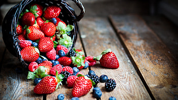 Food, Summer berries, Strawberry, Raspberry HD wallpaper