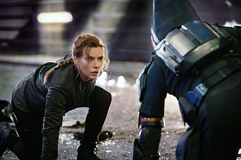 Olga Kurylenko as Taskmaster, Scarlett Johansson (Black Widow) HD wallpaper
