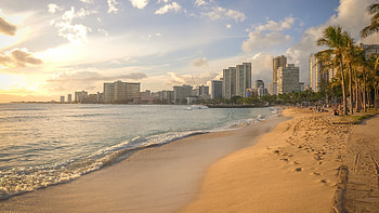 Waikiki Hawaii , Beautiful beaches, Vibrant nightlife, Exotic culture HD wallpaper