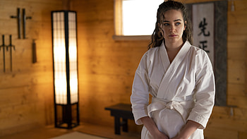 Mary Mouser Samantha LaRusso Cobra Kai HD wallpaper