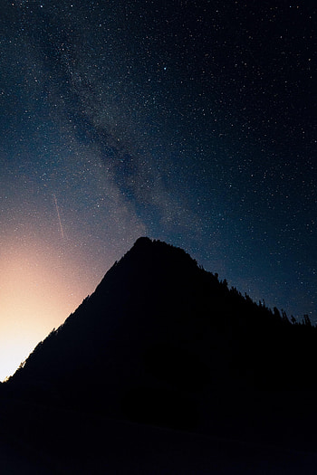 Stars, Night, Mountain, Vertex, Top, Dark, Silhouette, Starfall HD phone wallpaper