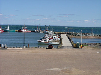 wharf, blue sky, boat, water HD wallpaper