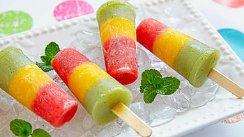 Ice Cream and fruit , Fresh and vibrant, Tropical flavors, Satisfying indulgence HD wallpaper