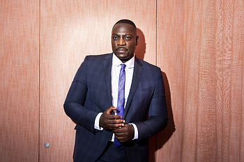 Adewale Akinnuoye-Agbaje, Reclaiming his story HD wallpaper