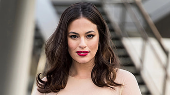 Ashley Graham, Powerful shoot, Embracing body marks, Body confidence HD wallpaper