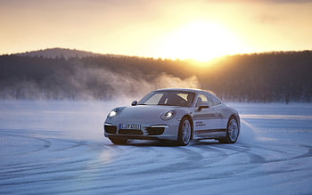 Porsche 911 Snow, porsche-911, porsche, cars, white, snow HD wallpaper