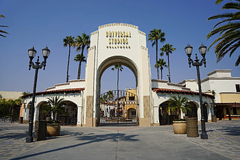 Universal Studios Hollywood, Reopening plans, Theme park comeback, April reopening HD wallpaper
