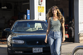 Casual Style and Cool Car - No Hard Feelings, movie, No Hard Feelings HD wallpaper