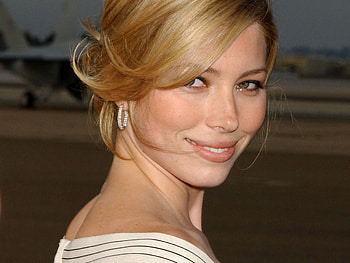 Jessica Biel, sexy, american, earrings, actress HD wallpaper