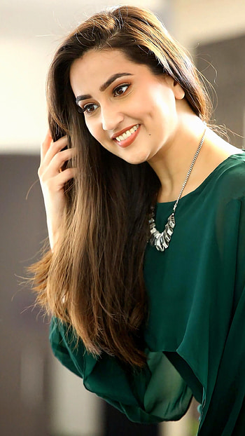 Manjusha, telugu actress, anchor HD phone wallpaper