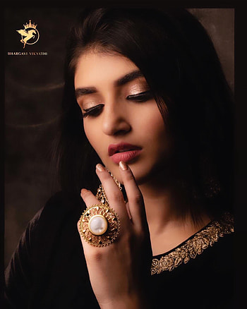 Sreeleela, Telugu actress, flash graphy, lip HD phone wallpaper