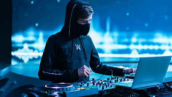 Alan Walker, Famous musician, DJ vibes HD wallpaper