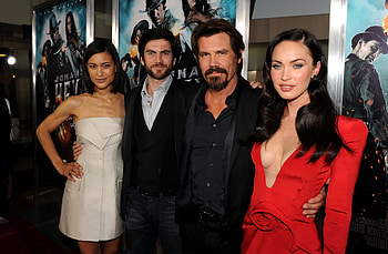 Josh Brolin, Megan Fox, Julia Jones, Wes Bentley, Mesmerizing HD wallpaper