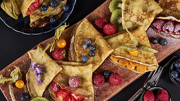 Crepes, pancake, fruit, food HD wallpaper