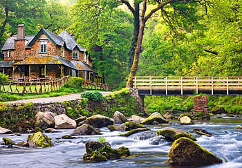 Peaceful place in forest, rays, river, sunny, creek, sunlight, bank, peaceful, serenity, nice, shore, greenery, calm, house, beautiful, grass, stones, cabin, summer, rest, green, branches, bridge, nature, cottage, floating, lovely, calmness, forest, stream HD wallpaper
