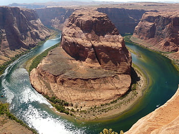 Stunning aerial view of Horseshoe Bend, Arizona with the Colorado River carving through the canyon. HD wallpaper