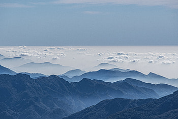 All over clouds, mountains' peak, horizon HD wallpaper
