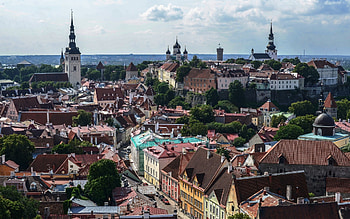 Tallinn Estonia, Old city streets, Churches tourism, High-quality HD wallpaper