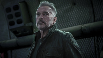 Terminator: Dark Fate, Unconventional marketing, Apple store surprise, Unique promotion HD wallpaper