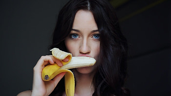 Banana, girl, women, model HD wallpaper