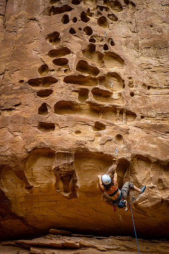 Rock climber girl, Outdoor climbing, Climbing gear, Adventure lifestyle HD phone wallpaper