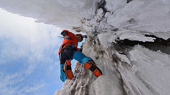 Climbing in the Dolomites, Active and family hotel, Vertical pursuits, Mountain experiences HD wallpaper