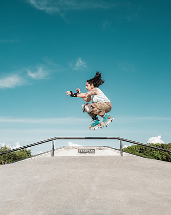 Jump, Rollerskating HD phone wallpaper