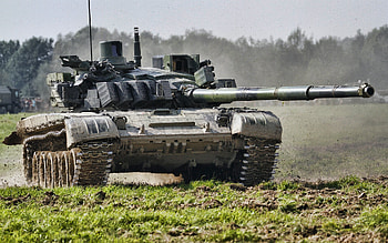 T-72, offroad, tanks, R, Russian Army, green camouflage, T-72 Ural, armored vehicles, shooting range HD wallpaper
