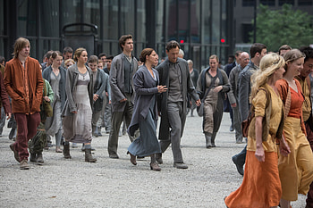 Divergent Candor movie, Rebellion against oppression, Hidden truths, Overcoming fear HD wallpaper
