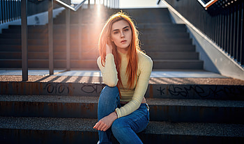 Girl in casual outfit, sitting at stairs, beautiful HD wallpaper