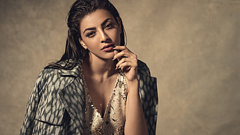 Actress Kajal Aggarwal Is Posing For A Wearing Colorful Dress Girls HD wallpaper