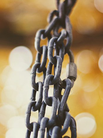 Shine, Light, Miscellanea, Miscellaneous, Blur, Smooth, Bokeh, Boquet, Chain, Iron HD phone wallpaper