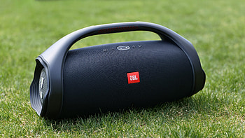 JBL Boombox 2, Party and finesse, Speaker review, Perfect balance HD wallpaper