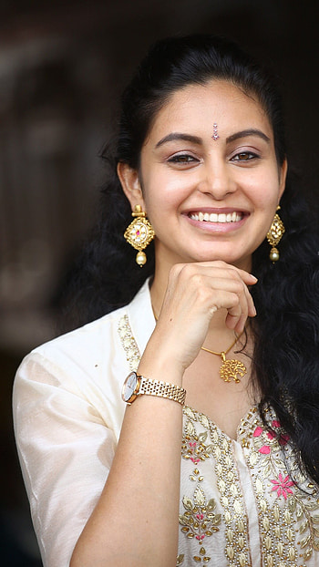 Abhinaya, actress HD phone wallpaper