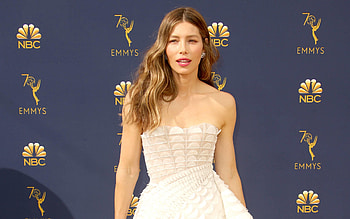 Jessica Biel, Justin Timberlake's wife, Anti-vaxxer HD wallpaper