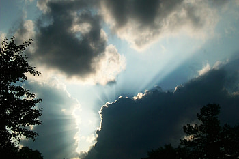 sun rays, cloudes, sun HD wallpaper