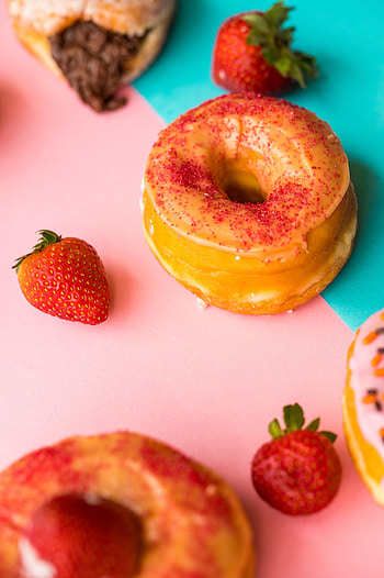 Food, Strawberry, Desert, Berries, Donut, Doughnut HD phone wallpaper