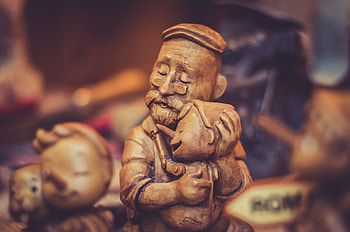 Sculpture, figure, love, hug HD wallpaper