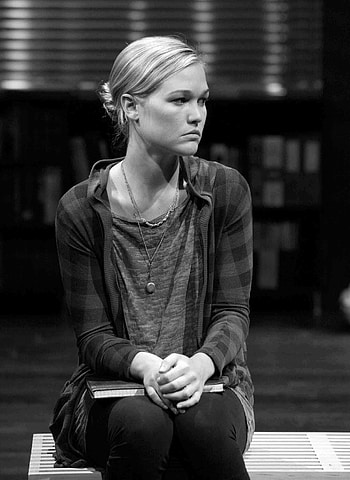 Julia Stiles, Fanpop , Celebrity admiration, Stunning look HD phone wallpaper