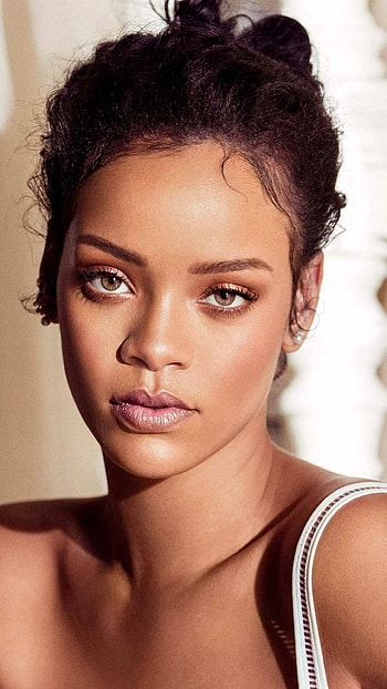Rihanna, Celebrity , Iconic style, Trendsetter HD phone wallpaper