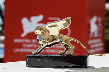Golden Lion Award, Venice Film Festival, Curtain rises HD wallpaper
