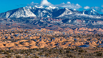 Geologic textures of Arches National Park, Utah - looking toward Colorado, clouds, landscape, sky, rocks, usa HD wallpaper